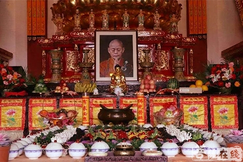 唐山龙泉寺举行净慧长老示寂五周年回向法会