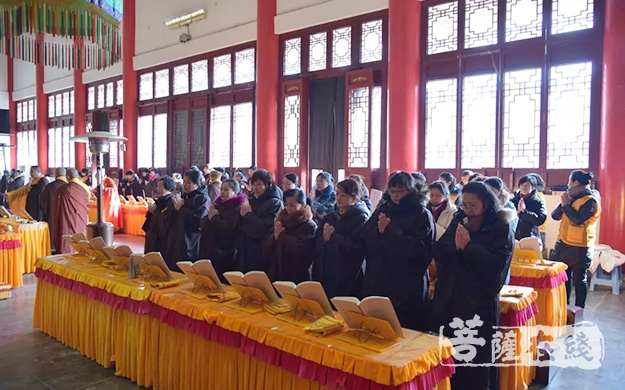 威海广福寺举行新春祈福三千佛洪名宝忏系列法会