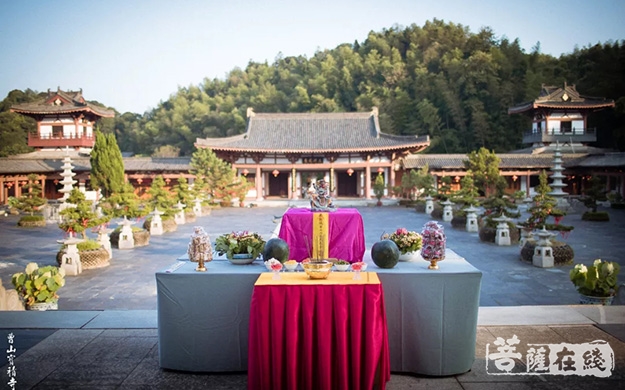 曹山宝积寺举行三大士瑜伽焰口法会