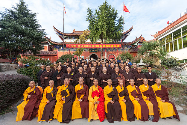 巢湖鼓山寺第四届短期出家学员剃度受戒