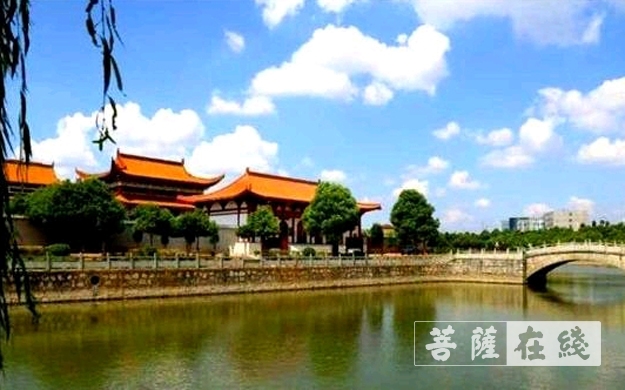 祈福祖国七十华诞湖南湘阴县南泉寺举办2019秋季祈福法会