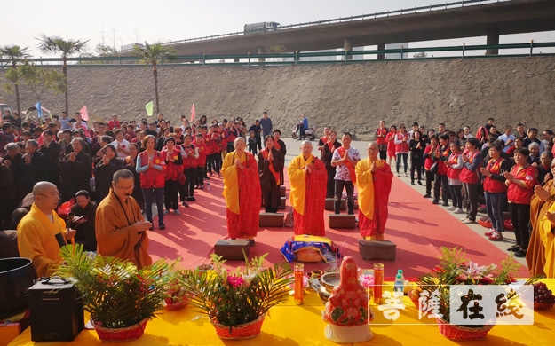 南昌县莲池寺举行大雄宝殿暨天王殿佛菩萨像开光法会