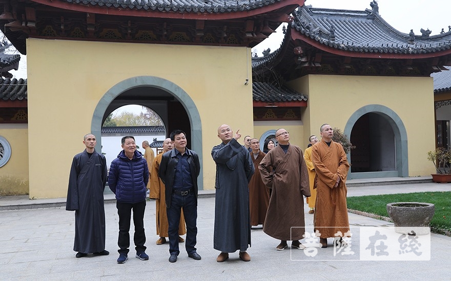 舟山市嵊泗县委统战部副部长魏东升赴湖州法华寺参访交流