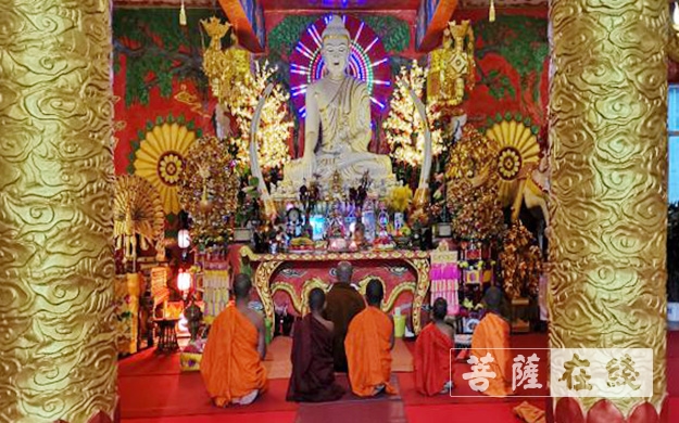 沧源金龙寺举行祈福法会 祈愿疫情早熄大众平安