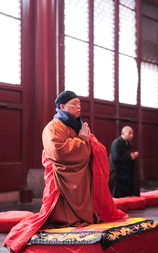 心澄法师祈福疫情早日消除