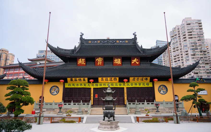 上海玉佛禅寺清明水陆法会首日 为众生祈福消灾