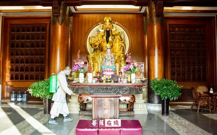 关门闭寺百余天各大寺院僧众实修生活集锦