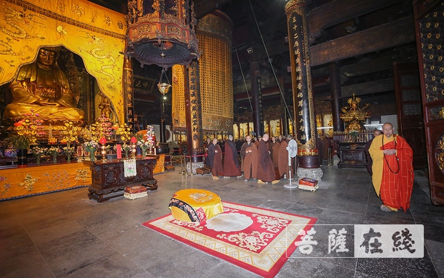 普陀山佛教协会组织各寺院举行祈愿法会
