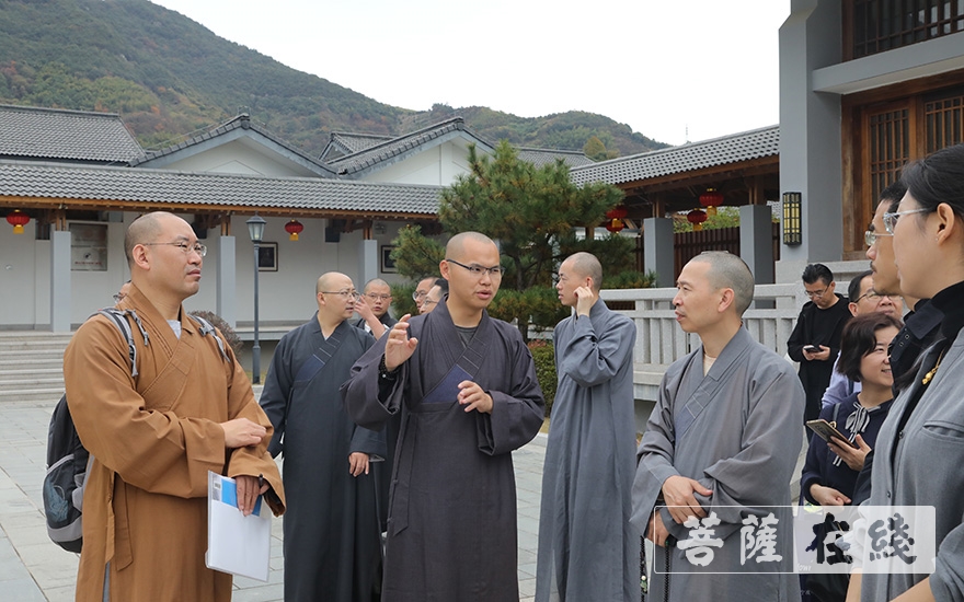 厦门南普陀寺法尊法师一行赴浙江佛学院交流学习