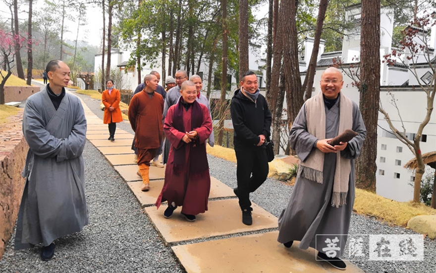 则悟法师等大德的陆续加盟泰宁佛教,泰宁近年在事实上已渐成中国佛教