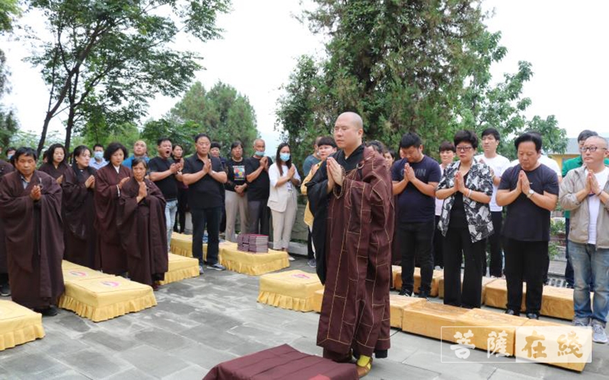 济宁嘉祥法云寺举行纪念明哲长老圆寂九周年追思法会