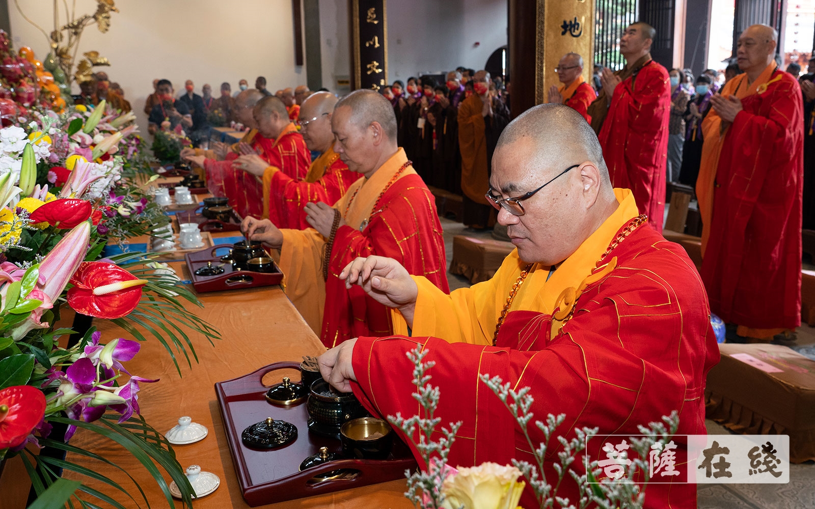 开幕式前,径山万寿禅寺礼请道慈法师,觉醒法师,湛如法师,宗性法师与