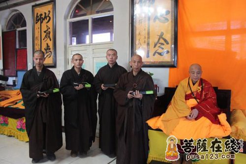隆圣法师,隆湛法师,隆圆师,隆觉法师获得威仪奖