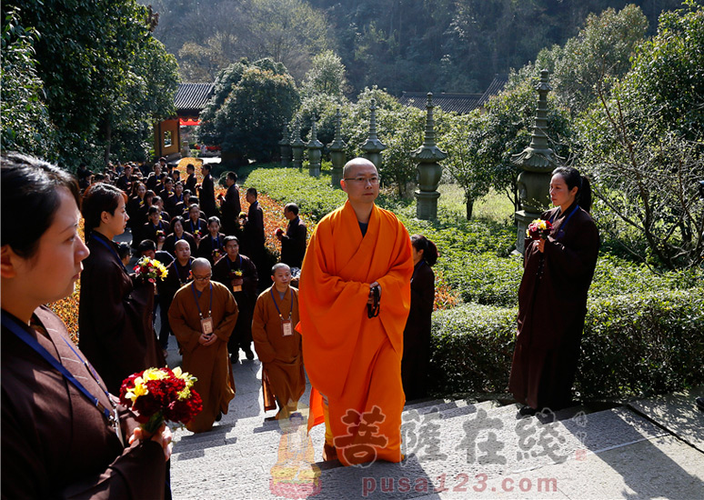 【高清图集】杭州永福禅寺念顺法师荣膺方丈升座庆典暨禅宗高僧墨迹展