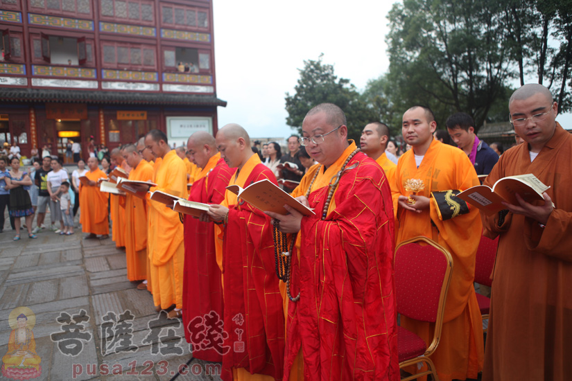 五祖寺纪念弘忍大师诞辰1414周年《金刚经》