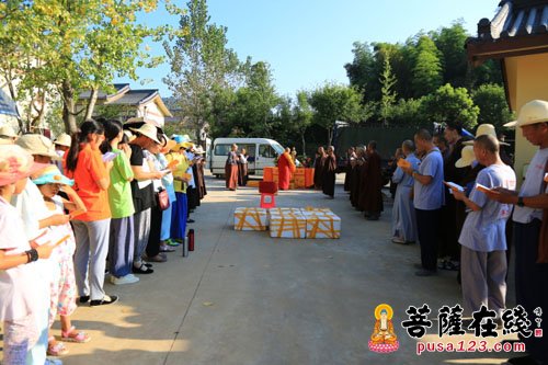 放生法会现场
