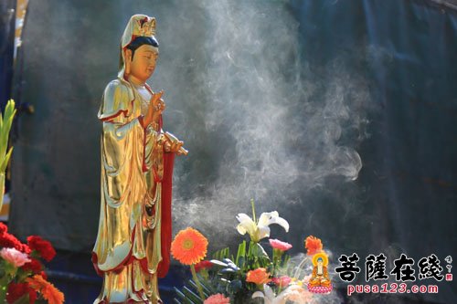 庄严的观世音菩萨圣像