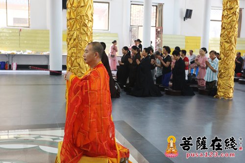 上海会龙寺举行盂兰盆上供法会