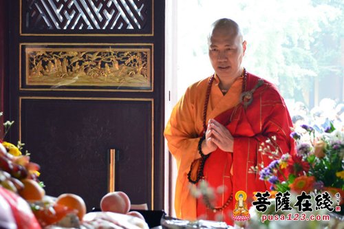 大安大和尚莅临大雄宝殿主法