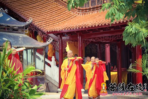 送圣队列