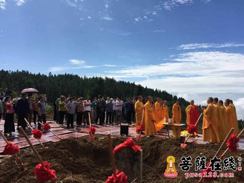 道坚大和尚为重庆市彭水县云顶寺复建开工仪式主法