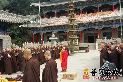 地藏菩萨诞辽宁鞍山龙泉寺举行放生祈福法会