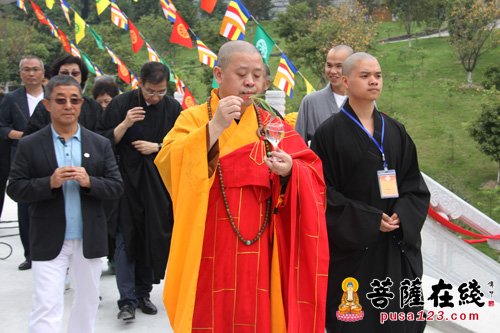 浙江奉化雪窦山资圣禅寺隆重举行万岁塔落成开光法会