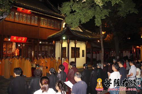 苏州寒山寺举行2015年月光菩萨圣诞祈福法会