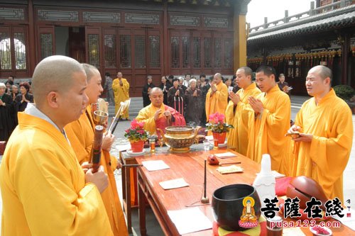 法会由妙悟法师主法