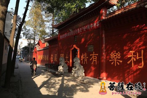 湖北荆州铁女寺隆重举行宏法长老尼圆寂周年追思法会