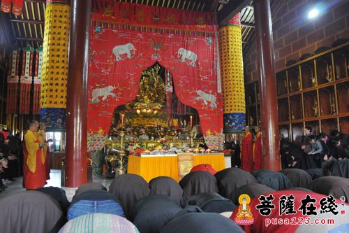 上海松隐禅寺举行观音出家暨药师圣诞祈福法会