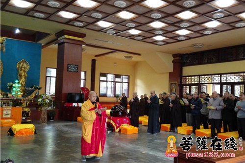江西庐山东林寺举行放生法会