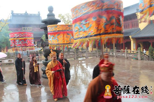 迎请大和尚主法