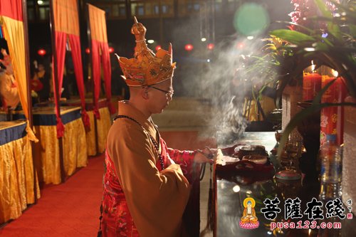 浙江嘉兴平湖法华寺隆重举行供佛大斋天法会