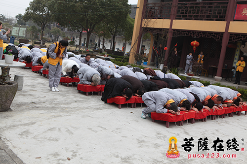 浙江嘉兴大曹王寺举行丙申年春季放生祈福法会