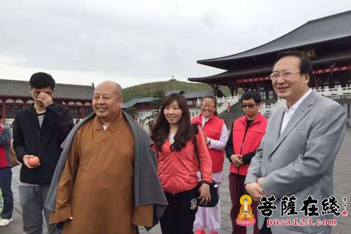 河北省宗教厅赵明宇一行参访大佛光寺