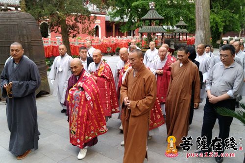 韩国天台宗宗正金道勇,韩国天台宗总务院长边春光一行70人参访玉泉寺