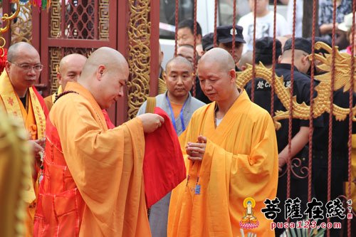 陕西卧龙寺举行常礼法师升座庆典法会