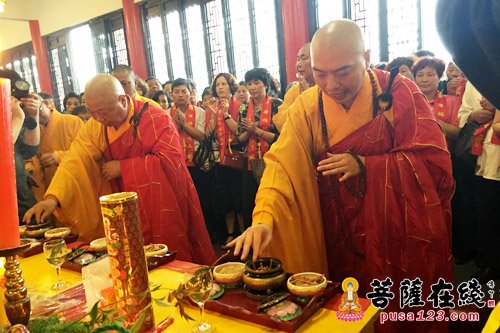 江苏省宜兴临津禅寺大佛奠基暨地藏菩萨开光法会举行