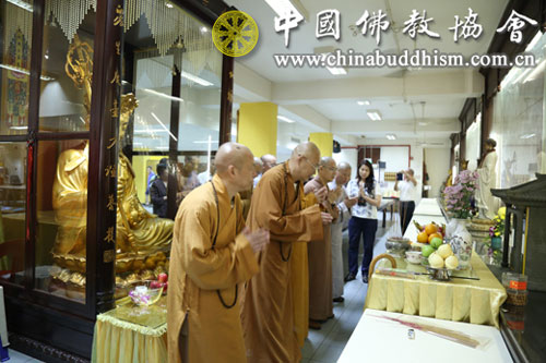 中国佛教代表团出席新加坡佛学院建校十周年暨