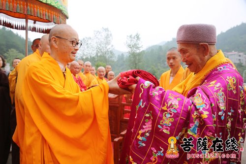 江西上饶博山能仁禅寺举行觉海法师荣膺方丈庆