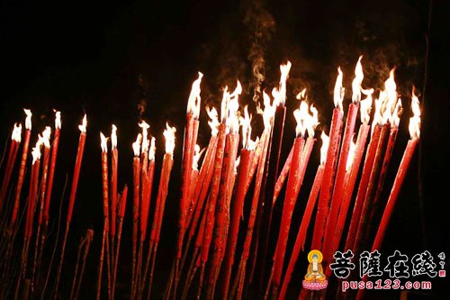 观音菩萨出家日 湖南湘阴法华寺举行祈福法会