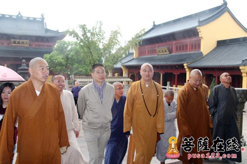杭州富阳区佛教协会一行赴绍兴安康寺参观指导