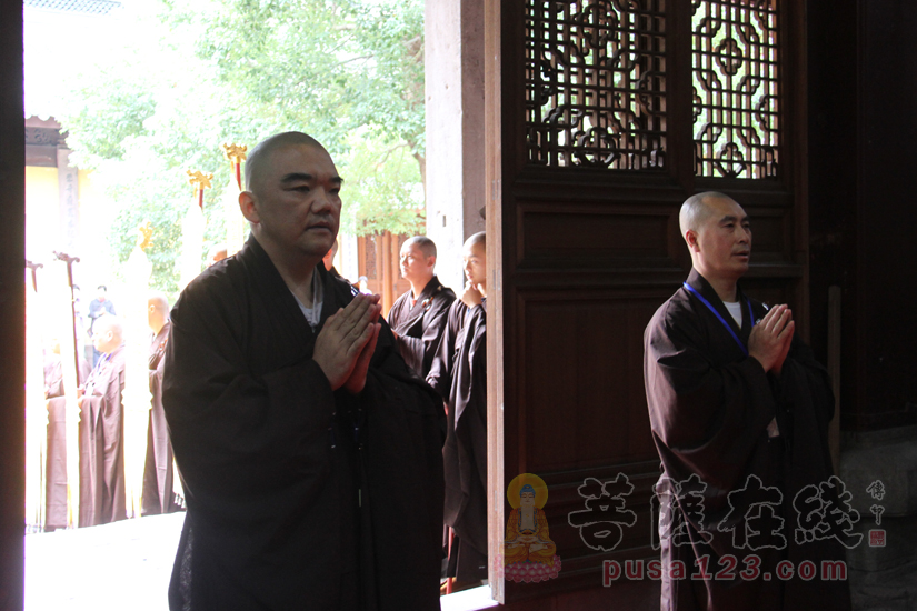 由宁波广德住持有圆率弟子,设斋供养新(图片来源