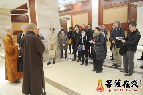 国际佛教学者参访七塔禅寺