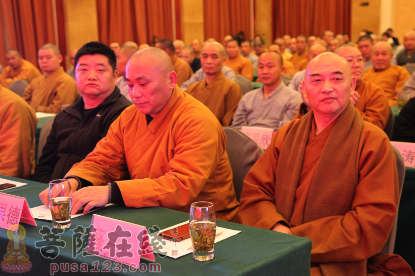 果坚法师(图片来源:菩萨在线 摄影:妙然)