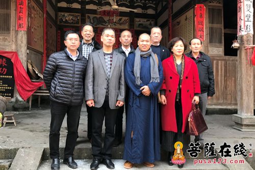 福清南少林寺住持广智法师(左二)光永法师拜会福清市佛教协会会长