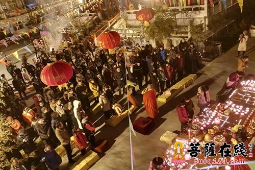 河南南阳玉山寺新春祭星消灾祈福法会举行