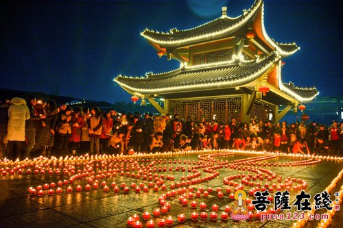 灯火辉煌 万盏明灯供普贤祈福供灯法会在大佛