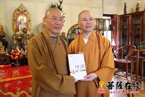 宝林禅寺方丈慧闻法师一行访问加拿大湛山精舍